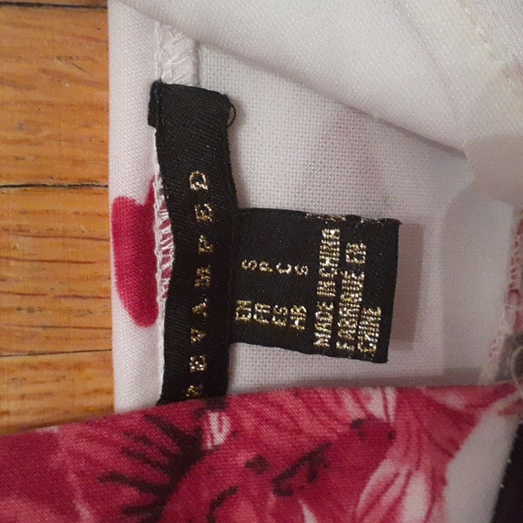 🌺FLORAL COCKTAIL DRESS🌺 - Picture 3 of 3